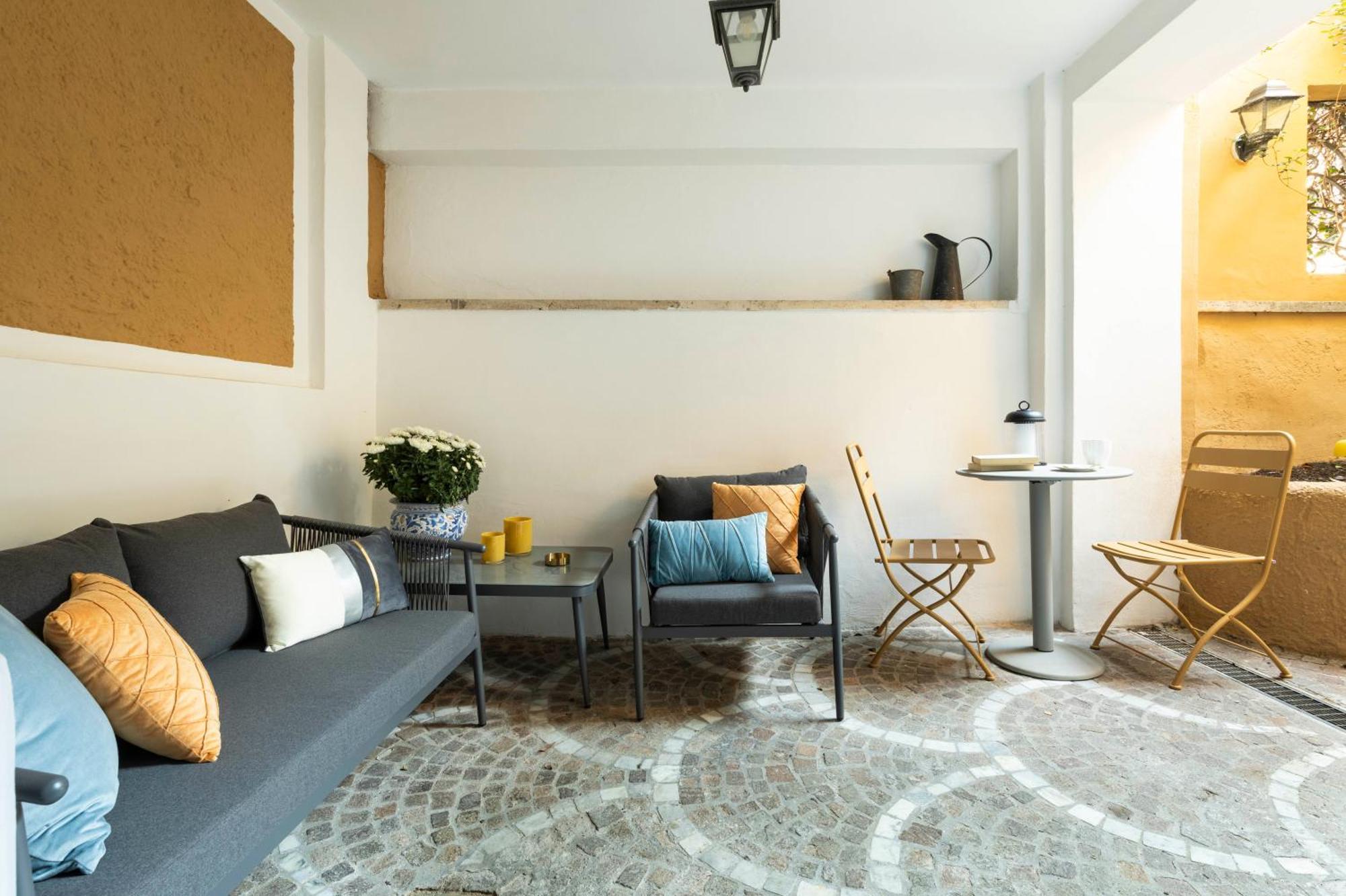 Ych-belle Epoque House Roma